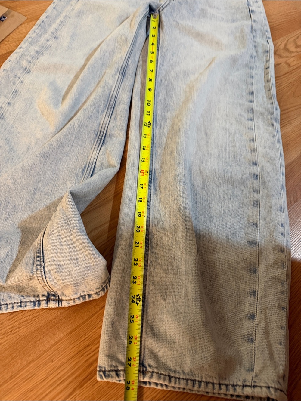 Free People We The Free Light Wash Barrel Leg Jeans Relaxed Tapered Denim - Picture 9 of 9